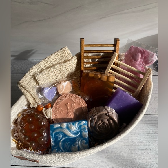 Soap Gift Basket, White Oval Woven Rope, Handmade Soaps ( PRICE IS FIRM ) - Picture 3 of 9